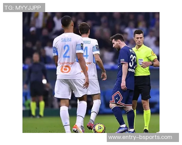 里尔主席怒斥裁判红牌判罚不公称其为耻辱与丑闻