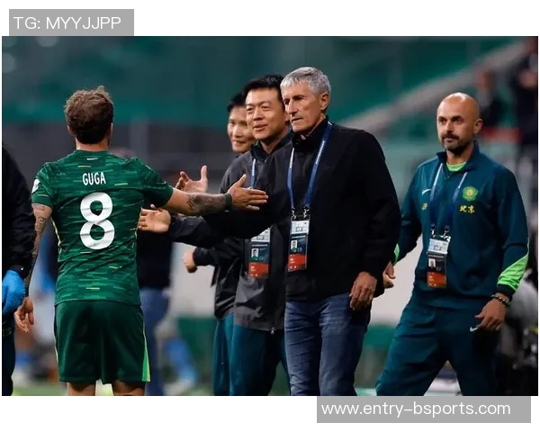 方昊回防积极却意外铲翻队友张源致敬马季奇经典瞬间引发笑声