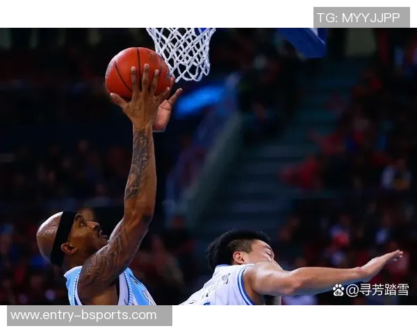 哈登轻松表现14投6中斩获21分3篮板5助攻0失误展现稳定状态