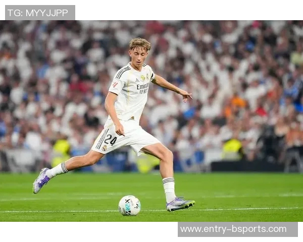 那不勒斯欲免签30岁格雷茨卡面临西甲英超球队激烈竞争 那不勒斯欲免签30岁格雷茨卡面临西甲英超球队激烈竞争